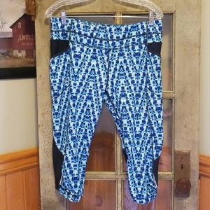 Capri workout pants